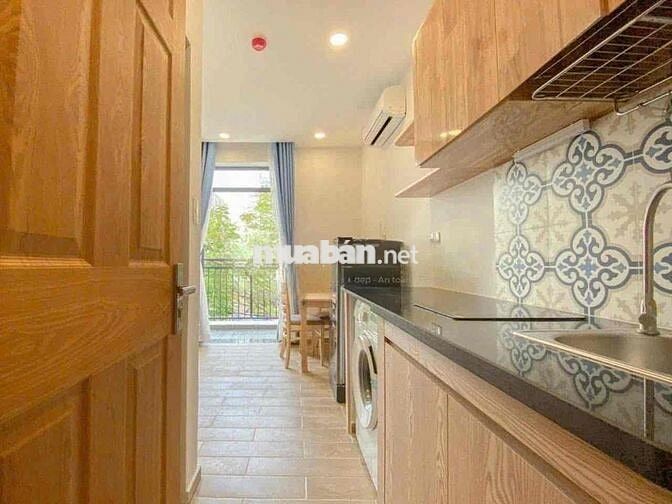 Căn Hộ Dịch Vụ - Có bancol trời rộng rãi, Full nội Thất Quận 7