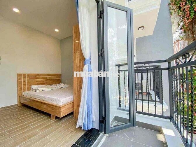 Căn Hộ Dịch Vụ - Có bancol trời rộng rãi, Full nội Thất Quận 7