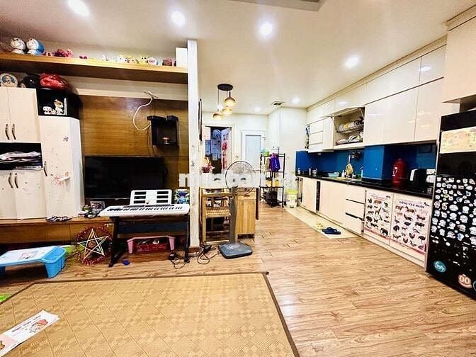 Bán căn hộ chung cư 310 Minh Khai. Nhà đẹp tầng đẹp giá tốt