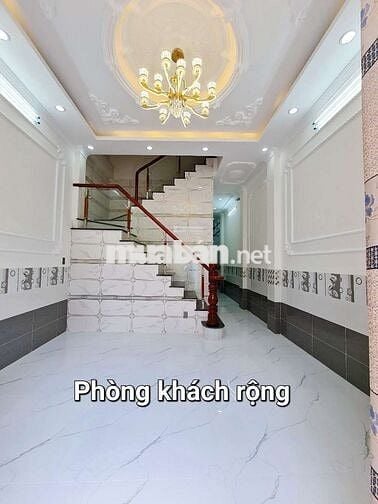 Nhà tân cổ Điển 3 Phòng Ngủ. GẦN ĐẠI HỌC CẦN THƠ