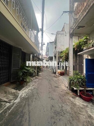 Cho thuê nhà Nguyên Căn 2 tầng sát Chợ Bà Hoa