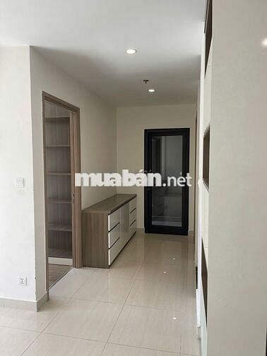 Chính chủ bán căn hộ 2PN 54m2 Full gỗ Đông Nam giá 4ty750 bao phí