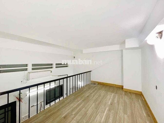 TRỐNG SẴN PHÒNG GÁC CAO FULL NỘI THẤT GẦN ĐH VĂN HIẾN, CÔNG THƯƠNG