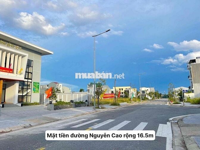 Bán đất đường Nguyễn Cao, kqh hương sơ, cạnh đường Ba Đình, khu vực 9