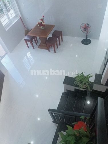 Nhà Mới Xây, Mặt Tiền 2,5 Tầng, Gần Chợ Hoà Thọ Tây