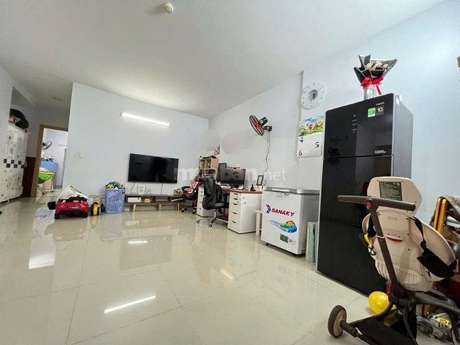 100m2, 13tr/th, 3PN, 2WC,  Nội thất, 10A Trần Nhật Duật, Tân Định, Q1.