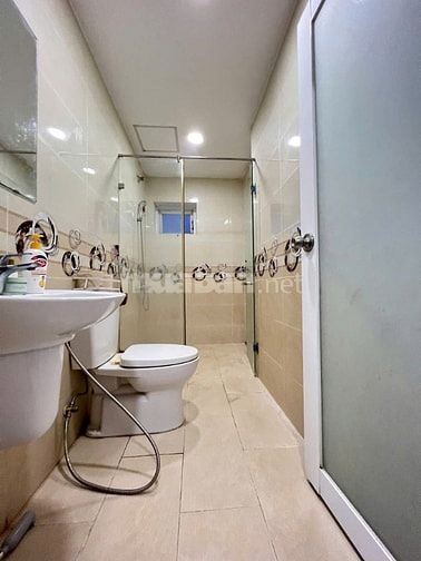 100m2, 13tr/th, 3PN, 2WC,  Nội thất, 10A Trần Nhật Duật, Tân Định, Q1.
