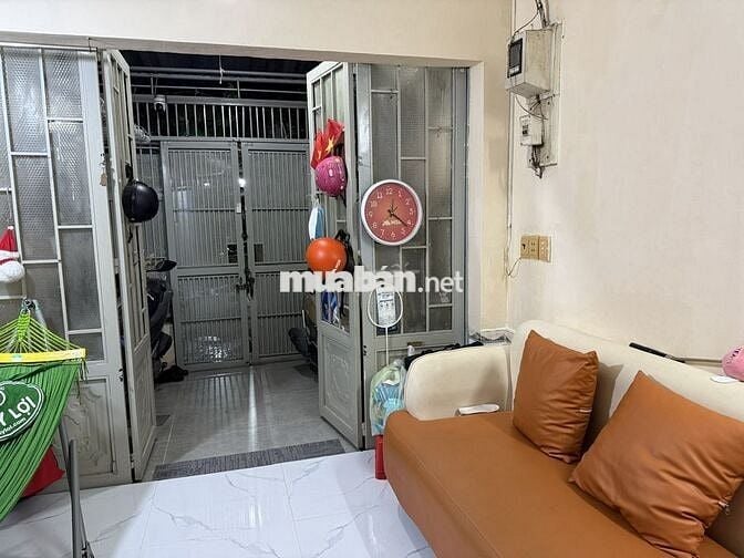 BÁN NHÀ GẦN Q7 (Cách cầu Phú Xuân 500m), SHR, 40m, Khu An ninh