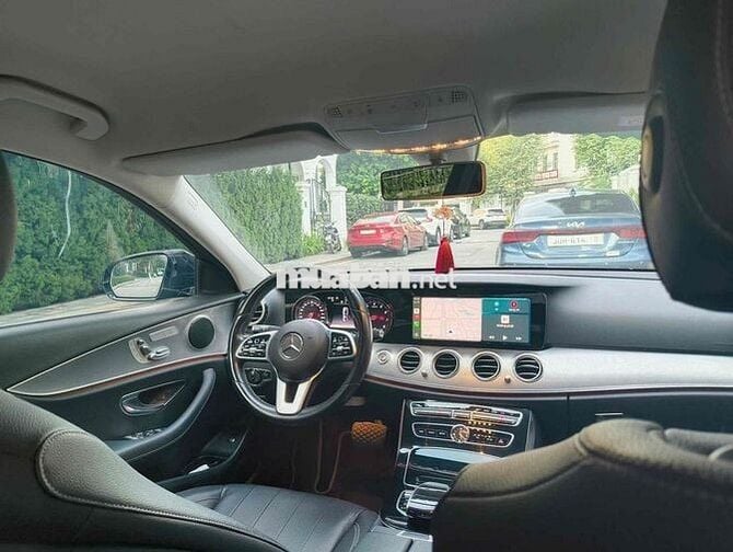 Mercedes Benz E Class 2020 - 50000 km