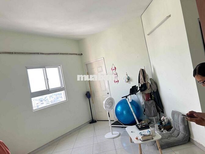 chính chủ cần bán căn hộ chung cư quận 8