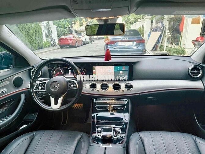 Mercedes Benz E Class 2020 - 50000 km