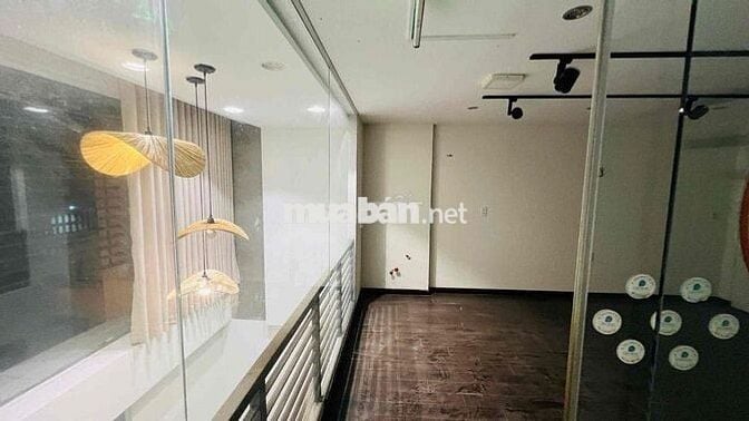 Cho thuê nhà mặt tiền kinh doanh 6x15 Quận Phú Nhuận