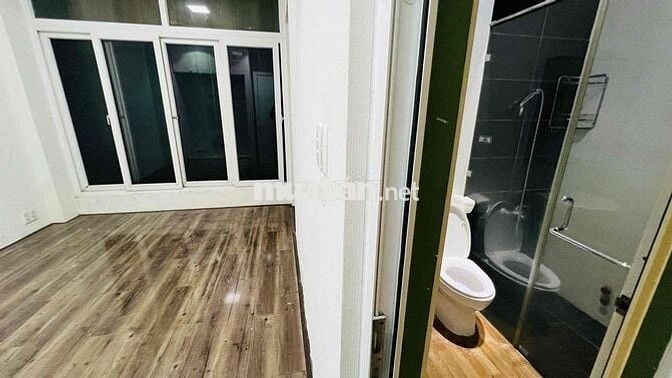 Cho thuê nhà mặt tiền kinh doanh 6x15 Quận Phú Nhuận