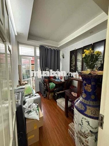 60 m2 phố Khương Hạ - ccmn Tầng đẹp 2 ngủ 2 vs - rất thoáng mát.
