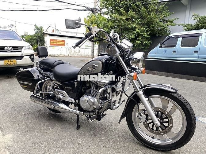 Suzuki GZ 150-A Fi màu đen xe nhập Nhật