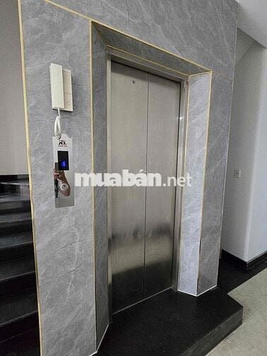 Mặt Tiền Tân Hải Hầm Xe Hơi Trệt 5 Lầu Nở Hậu Toà Nhà Văn Phòng
