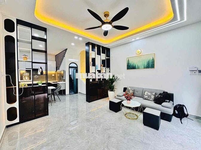Bán nhà diện tích  50m2 xây 3 tầng chỉ hơn 5 tỷ,Phạm Văn Chiêu Gò Vấp
