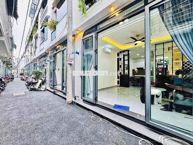 Bán nhà diện tích  50m2 xây 3 tầng chỉ hơn 5 tỷ,Phạm Văn Chiêu Gò Vấp
