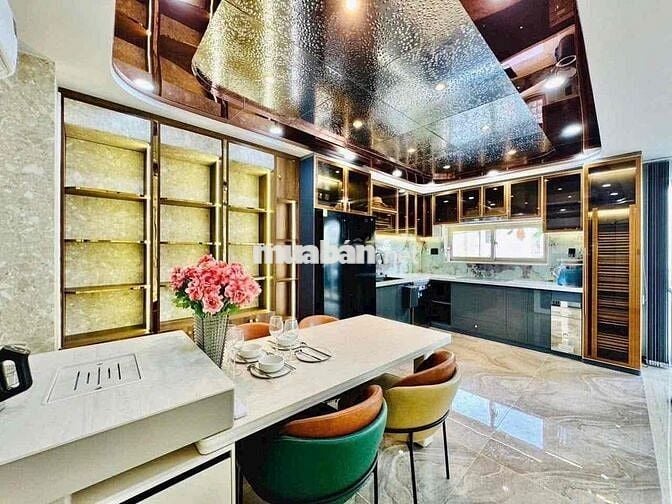 SIÊU PHẨM CỰC ĐẸP NGANG 6M XE HƠI NGỦ TRONG NHÀ CÔ GIANG,Q1-GIÁ 5TỶ660
