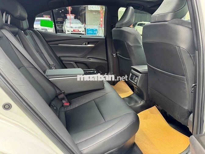 Camry 2025 2.5 HEV Top siêu mới
