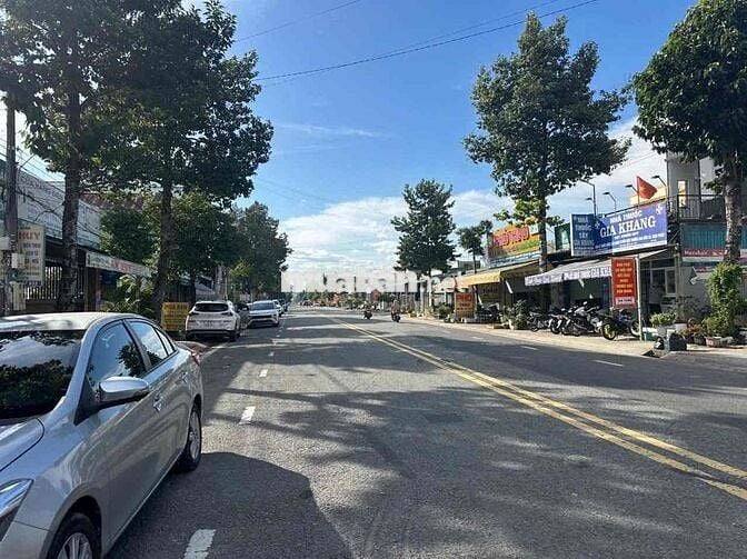Chính Chủ Cần Bán Gấp Lô Đất Ngay Chợ Trung Tâm TP Mới Giá Tốt