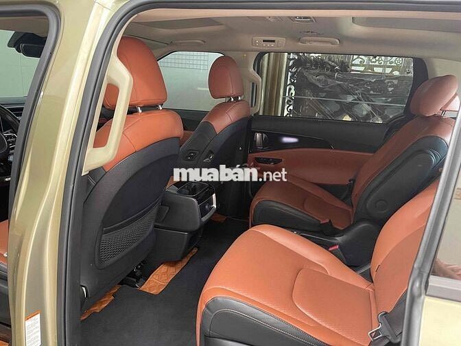Kia Carnival 2022 3.5G Signature 7 chỗ - 16000 km