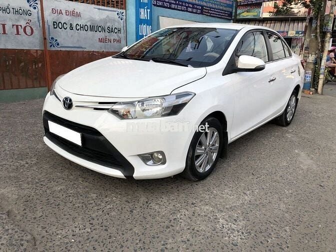 Toyota Vios 2017 số sàn màu trắng đẹp