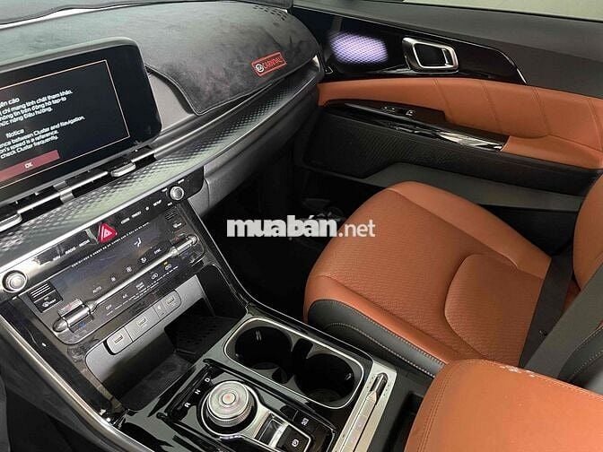 Kia Carnival 2022 3.5G Signature 7 chỗ - 16000 km