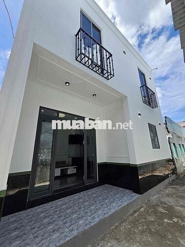Bán nhà xây mới hẻm 52 Hùng Vương gần Vincom Hùng Vương giá 2,25 tỷ