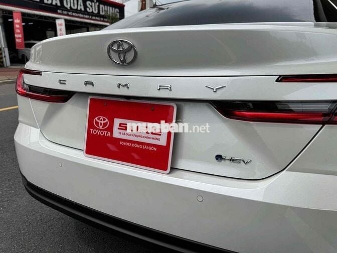 Camry 2025 2.5 HEV Top siêu mới