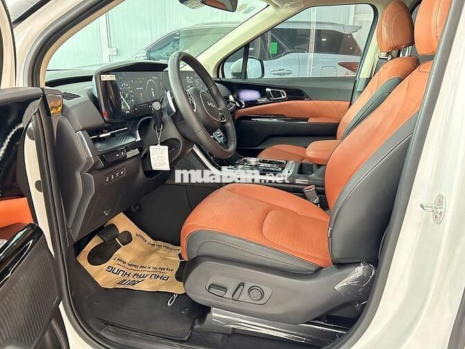 Kia Carnival Sig 2024, Đi 26.000km Còn Full Seal
