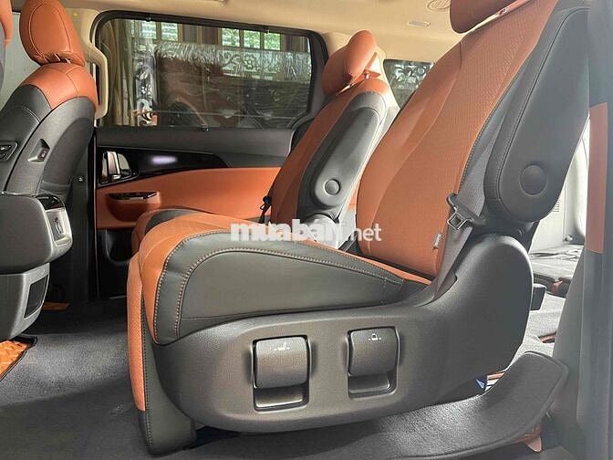 Kia Carnival 2022 3.5G Signature 7 chỗ - 16000 km