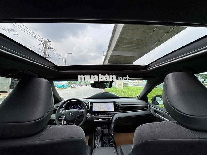 Camry 2025 2.5 HEV Top siêu mới
