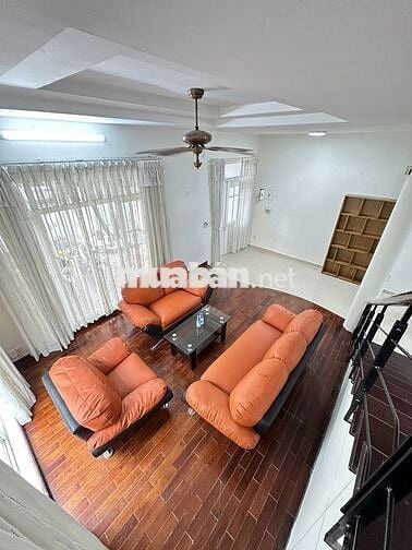 Biệt thự Phú Mỹ Hưng Q.7 cho thuê, 4 phòng, có sauna, sân ô tô_1.800$
