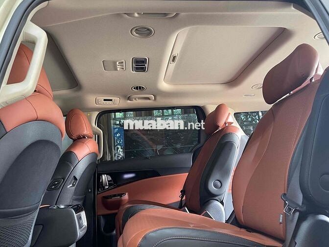 Kia Carnival 2022 3.5G Signature 7 chỗ - 16000 km