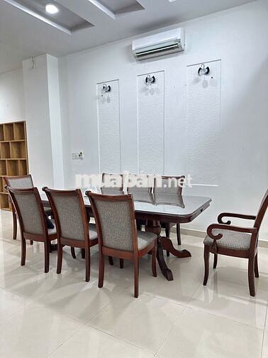 Biệt thự Phú Mỹ Hưng Q.7 cho thuê, 4 phòng, có sauna, sân ô tô_1.800$