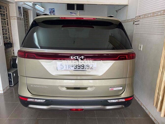 Kia Carnival 2022 3.5G Signature 7 chỗ - 16000 km