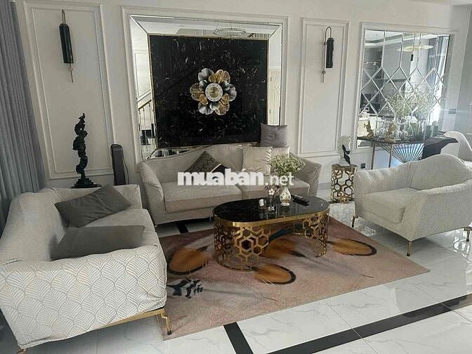 Chính chủ cho thuê biệt ghự đẹp rẻ compoud giá siêu tốt, nt mới