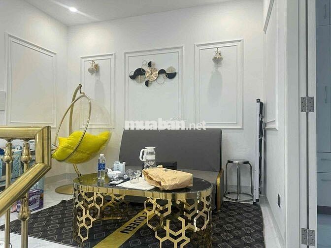 Chính chủ cho thuê biệt ghự đẹp rẻ compoud giá siêu tốt, nt mới