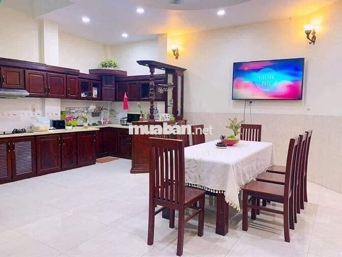 Mặt tiền Cộng Hòa. P.13. Tân Bình 4.2x19.5m. 2 tầng; 6PN 4WC; 37.5tr