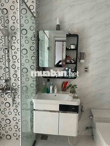 Chính chủ cho thuê biệt ghự đẹp rẻ compoud giá siêu tốt, nt mới