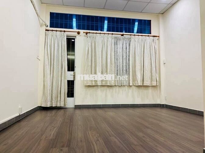 Nhà HXH Phan Đăng Lưu. P.1. Phú Nhuận 3.2x19.5m; 3PN 2WC; 22.5tr TL
