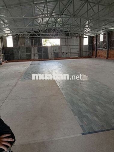CHO THUÊ KHO 430M2 ĐƯỜNG LÊ TRỌNG TẤN HẺM XE TẢI KHO ĐIỆN 3PHA