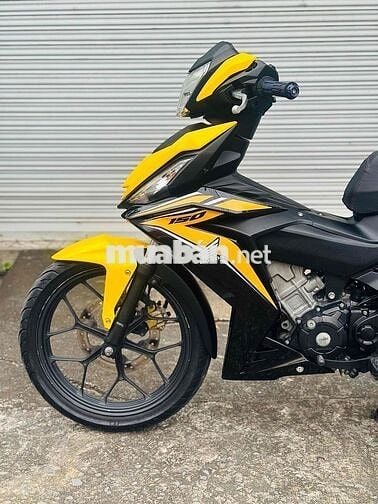 Winner 2018 dọn đẹp cửa hàng bán