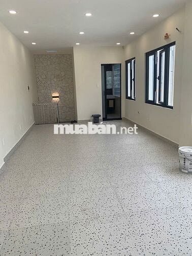 Mặt tiền KD Đinh Tiên Hoàng, nhà mới 2 tầng BTCT – 10.89 tỷ - căn góc