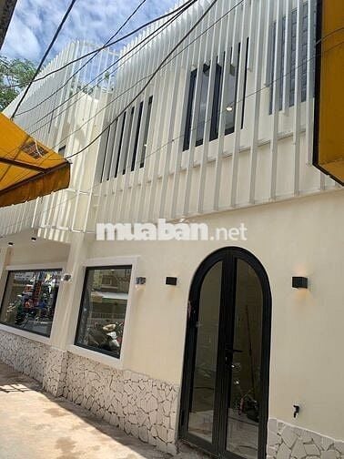 Mặt tiền KD Đinh Tiên Hoàng, nhà mới 2 tầng BTCT – 10.89 tỷ - căn góc