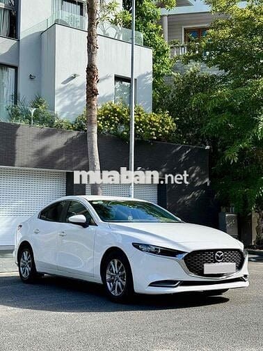 Mazda 3 2022 1.5L Luxury - 35000 km