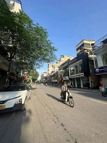 Chính chủ Bán nhà mặt phố Khâm Thiên,Đống Đa diện tích 85m² - mặt tiền