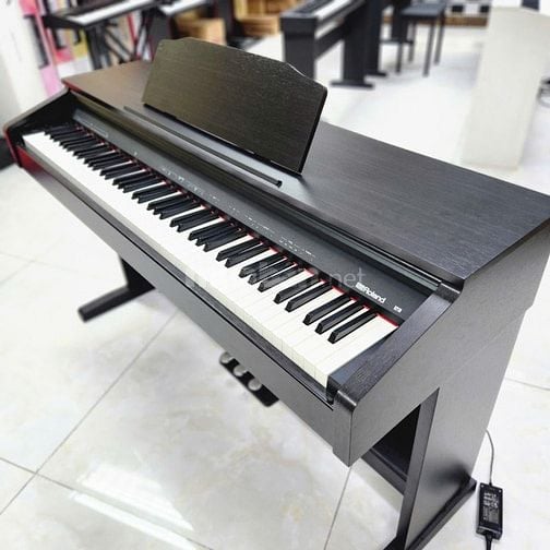 Khuyến mãi organ và piano điện giá sốc nhân dịp 10/10
