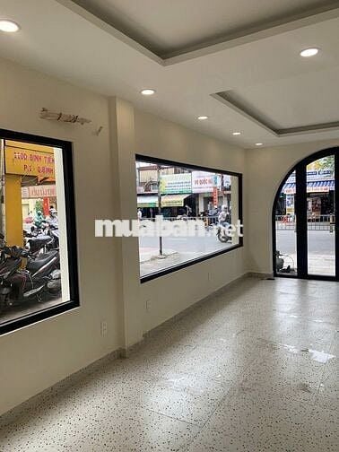 Mặt tiền KD Đinh Tiên Hoàng, nhà mới 2 tầng BTCT – 10.89 tỷ - căn góc
